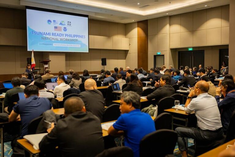 NOAA, PHIVOLCS train Philippine officials on tsunami preparedness